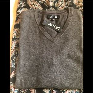 APT 9 Men’s grey V-Neck Vest